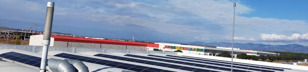 100kW photovoltaic system at BigMat Huesca image 2