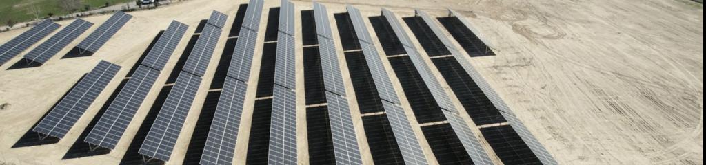 imagen aérea parque solar fotovoltaico