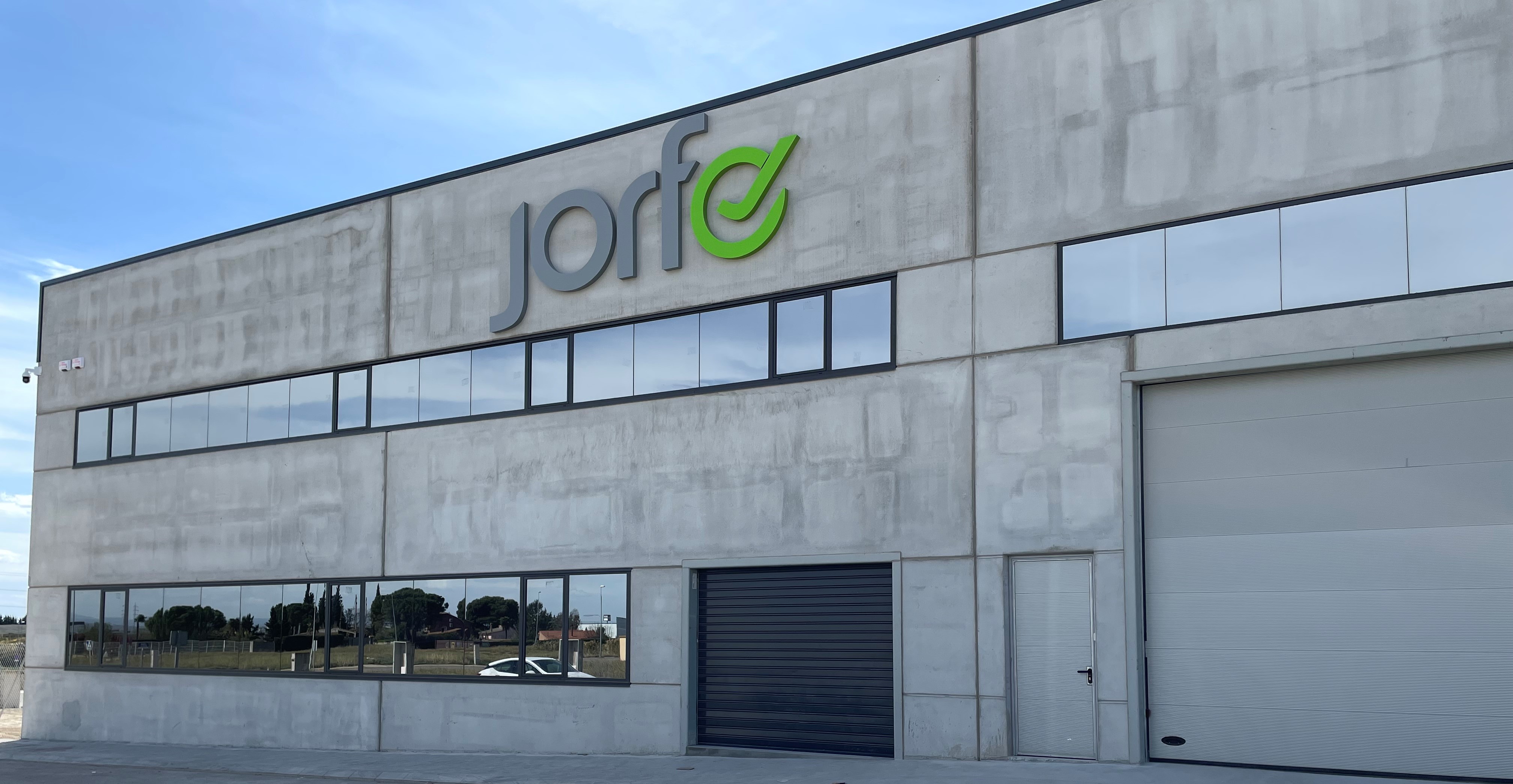 façana nova nau Jorfe a Torrefarrera