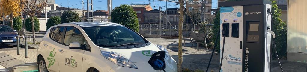 estació recàrrega ràpida vehicles electrics Ajuntament Cervera