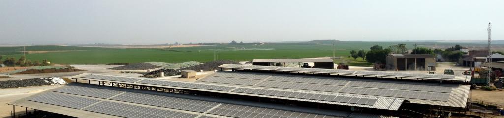 vista aeria cobertes fotovoltaica Granja San Jose